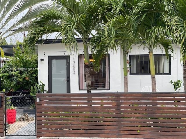 13654 NE 20th Pl North Miami Beach, FL 33181