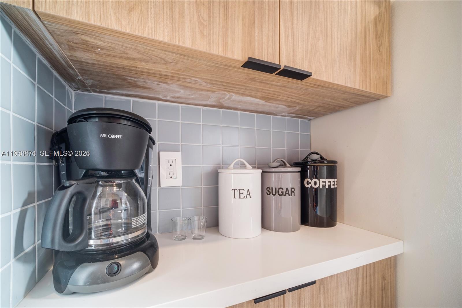 13654 NE 20th Pl North Miami Beach, FL 33181