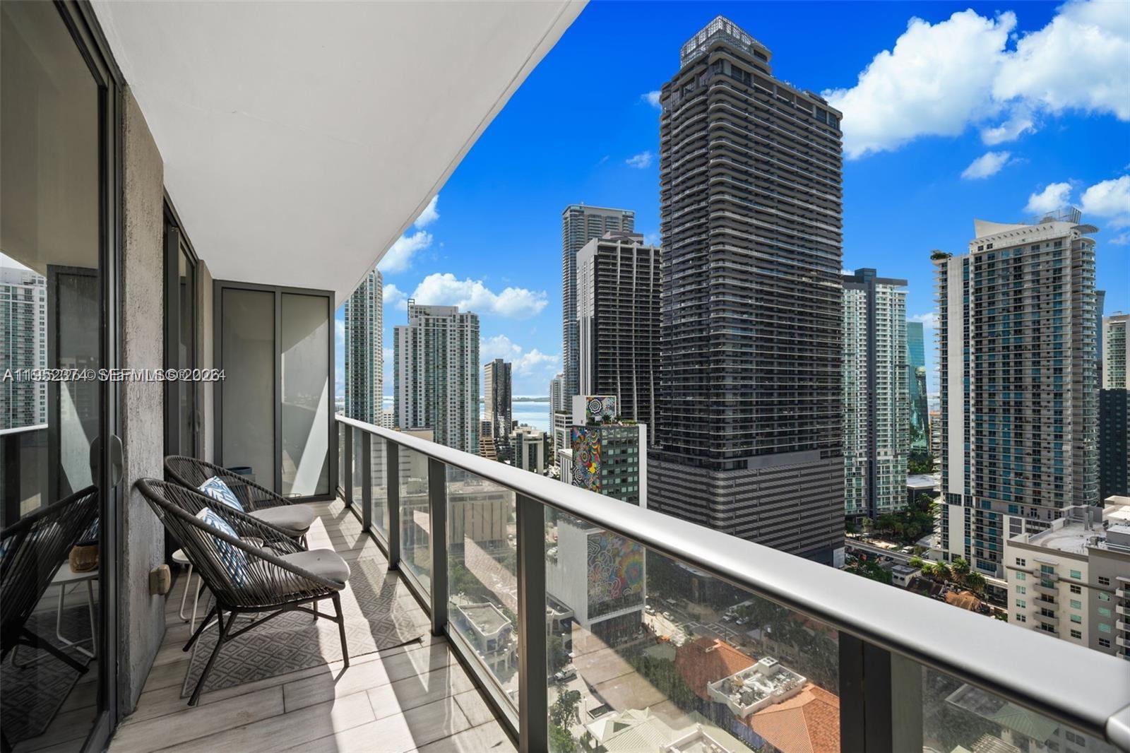 55 SW 9th St #2305 Miami, FL 33130