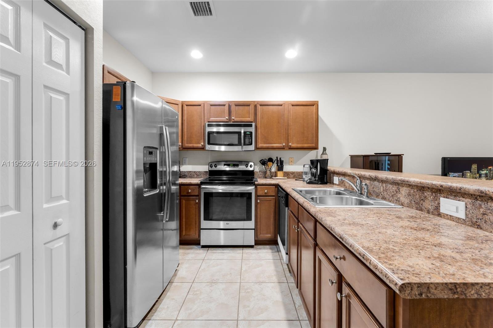 3213 SE 7th Ct Homestead, FL 33033