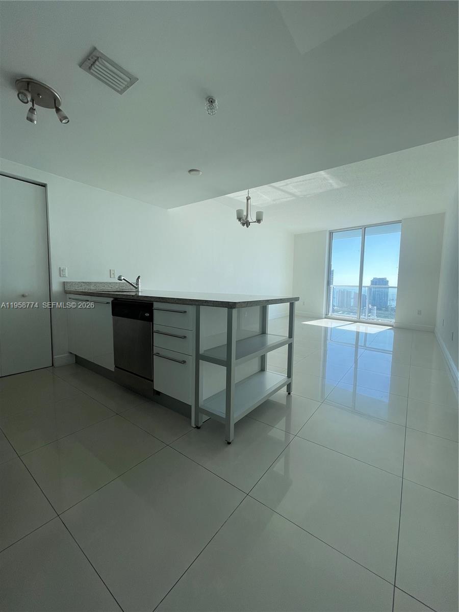 image Latitude on the River12