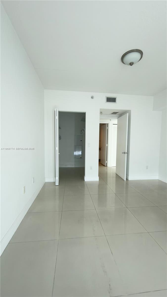 image Latitude on the River20