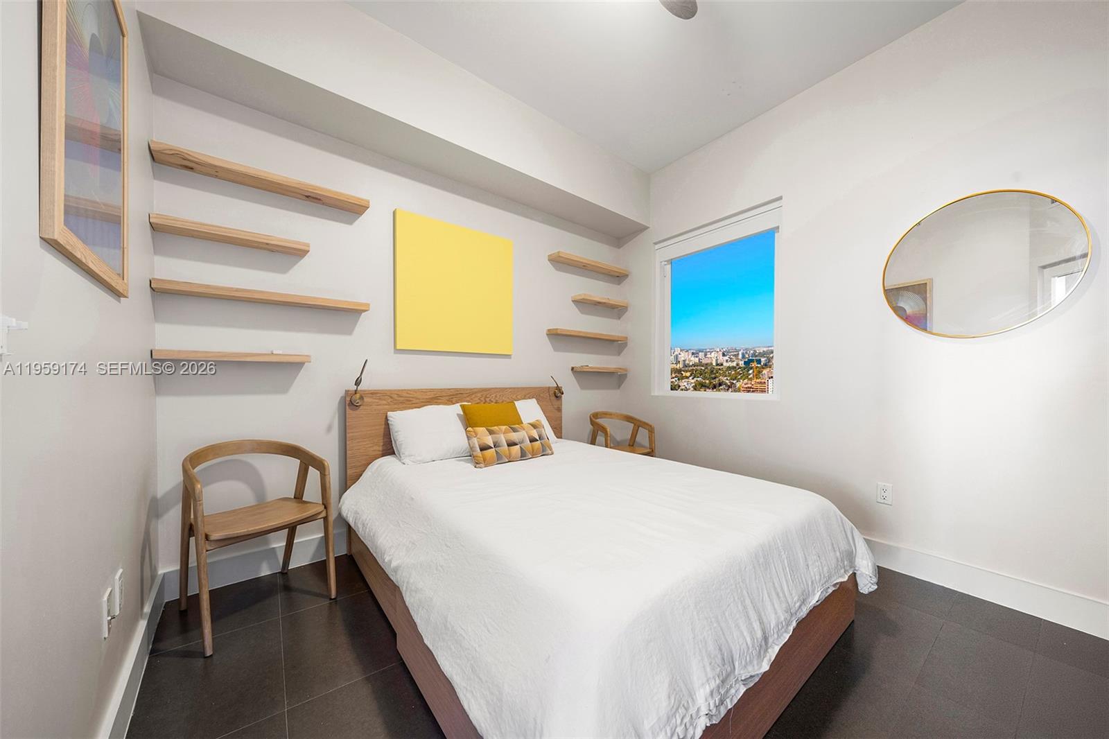 image Paramount Bay14