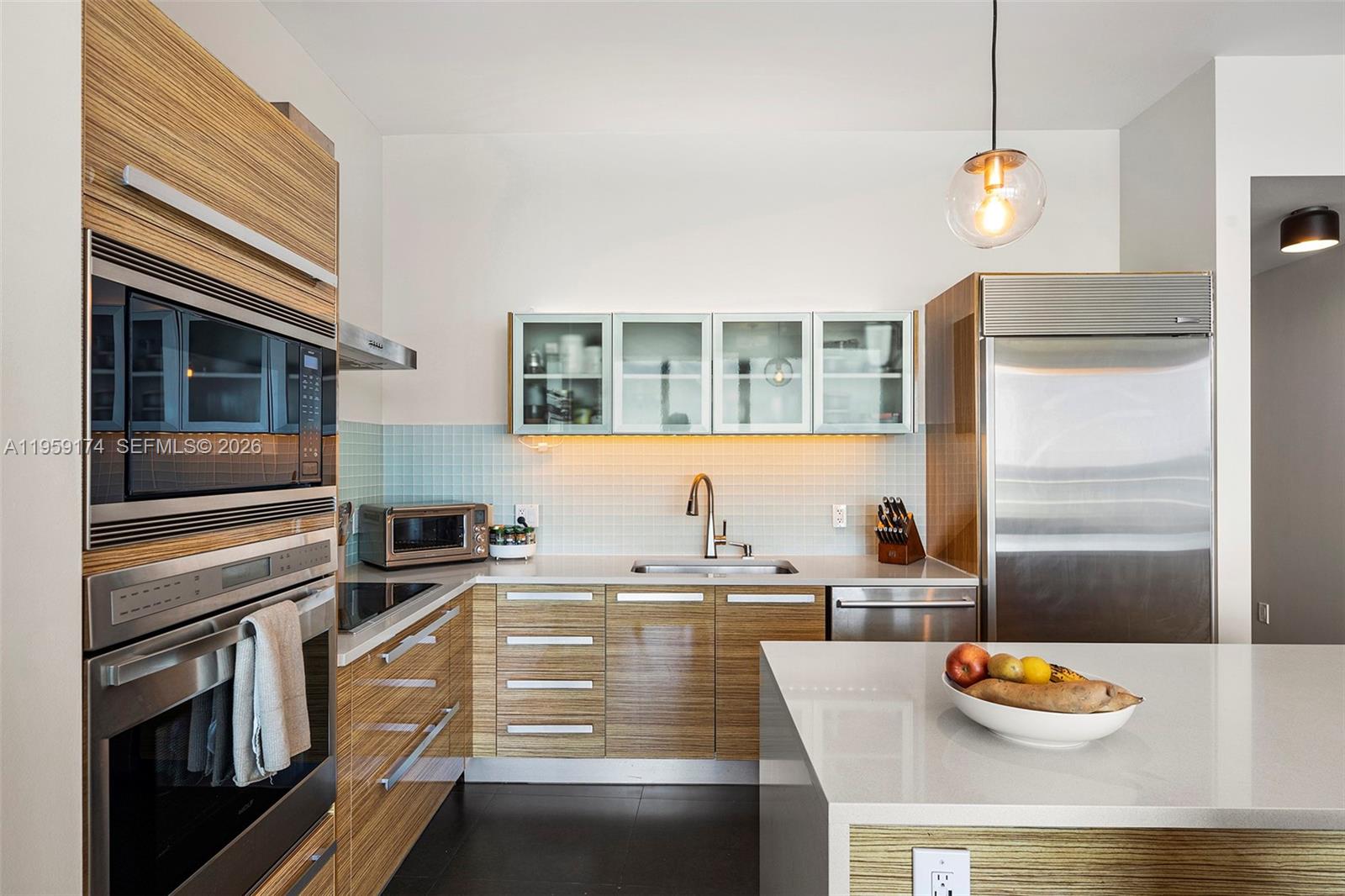 image Paramount Bay5