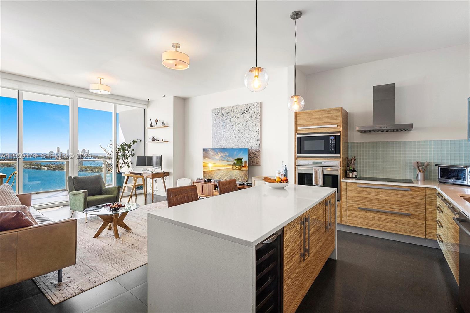 image Paramount Bay7