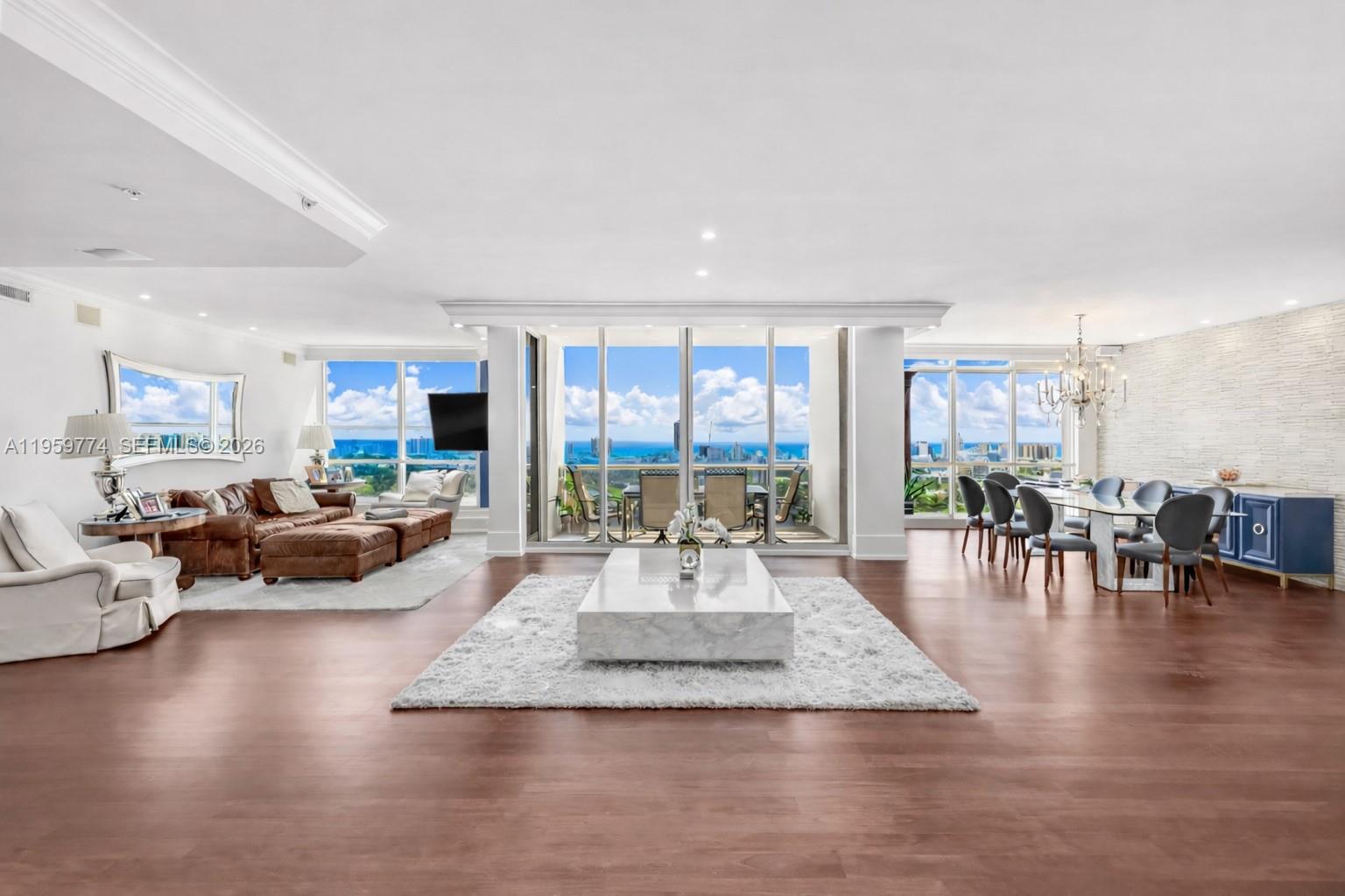 1900 Sunset Harbour Dr #PH03