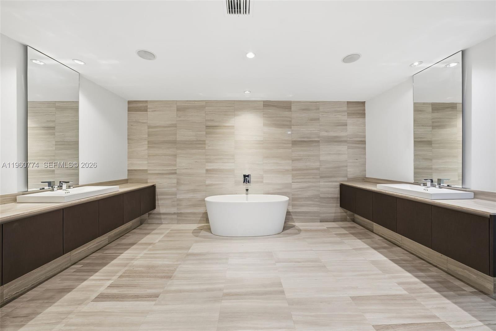 image Echo Aventura1