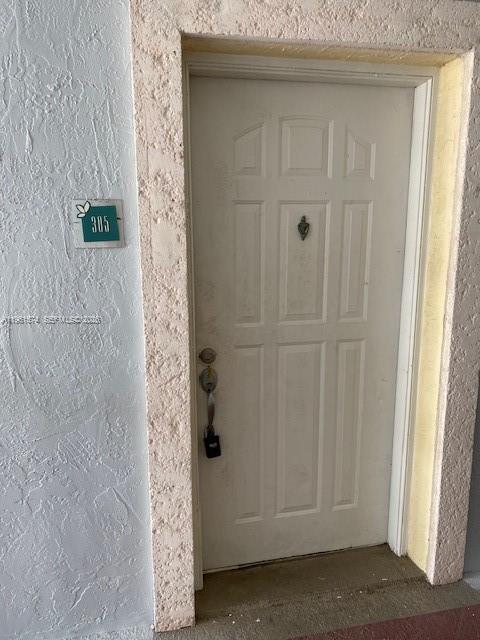 8560 SW 212th St #305 Cutler Bay, FL 33189