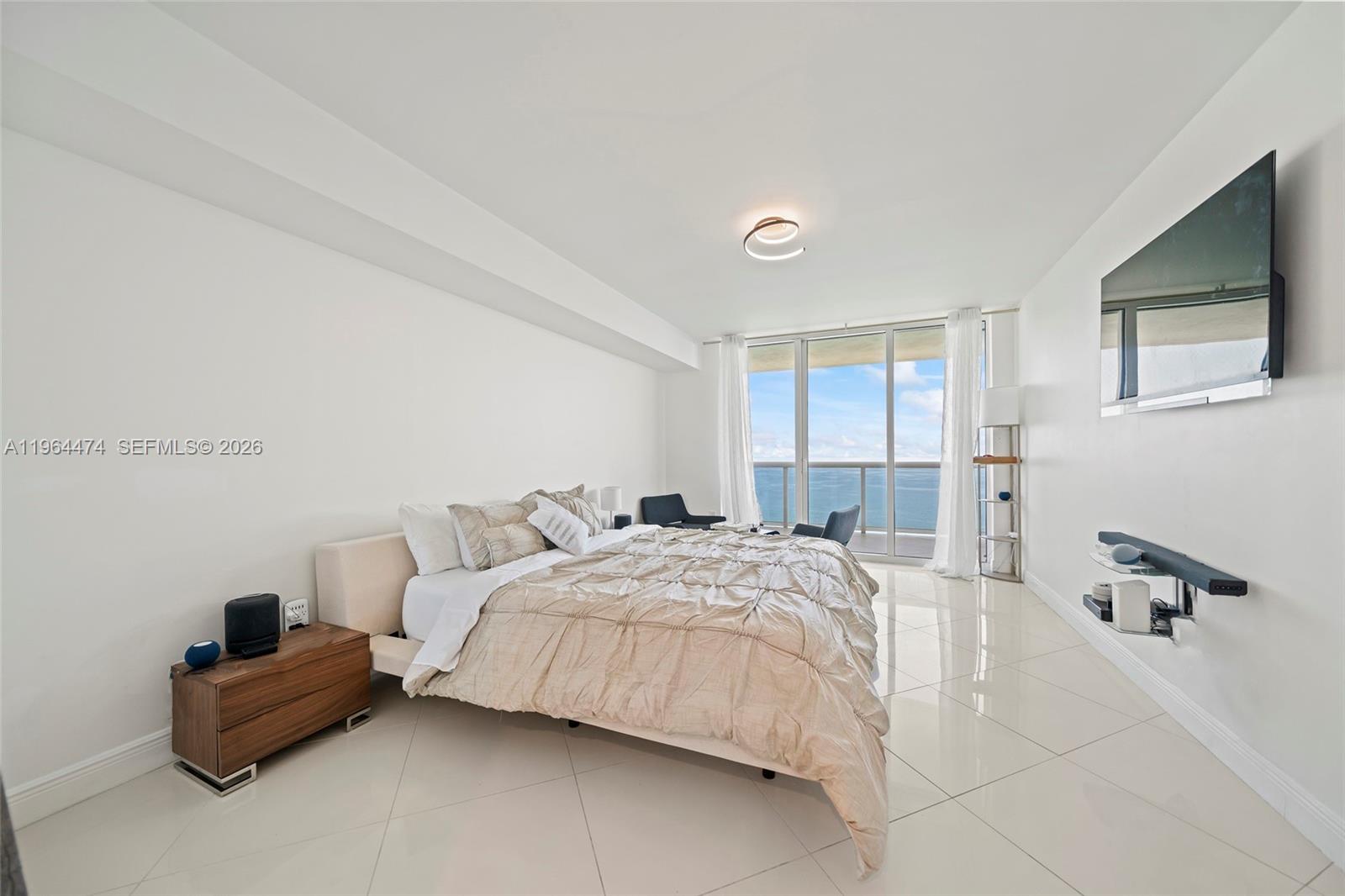 1800 S Ocean Dr #3102 Hallandale Beach, FL 33009