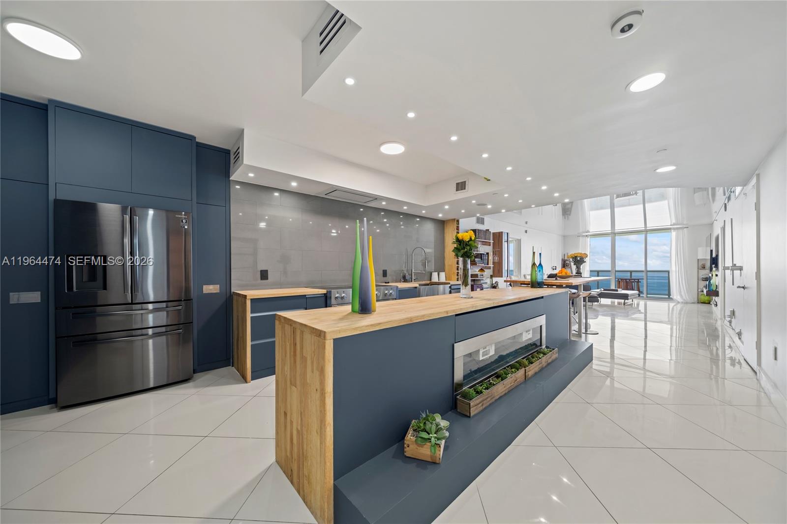 1800 S Ocean Dr #3102 Hallandale Beach, FL 33009