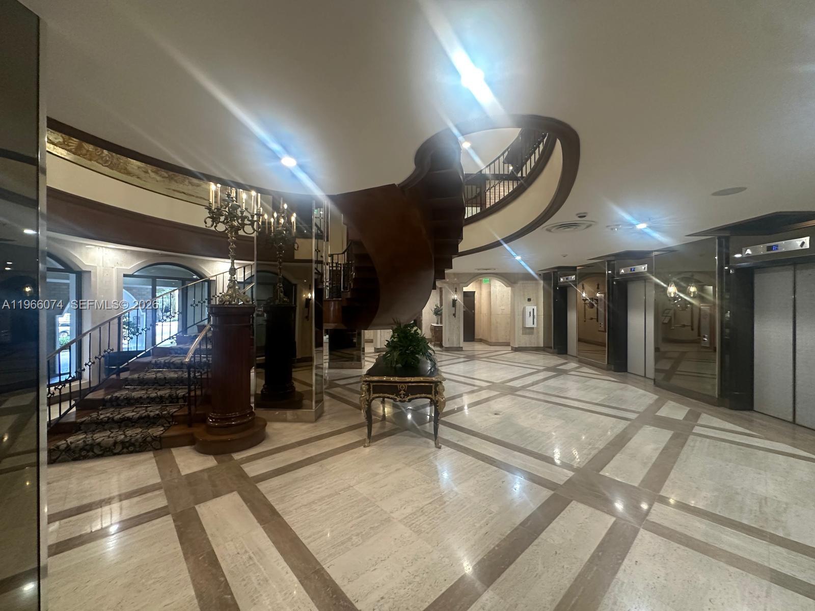 6039 Collins Ave #1625 Miami Beach, FL 33140