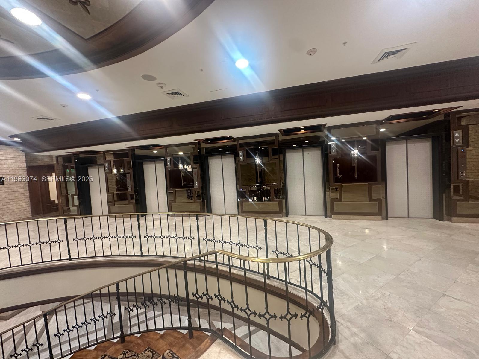 6039 Collins Ave #1625 Miami Beach, FL 33140