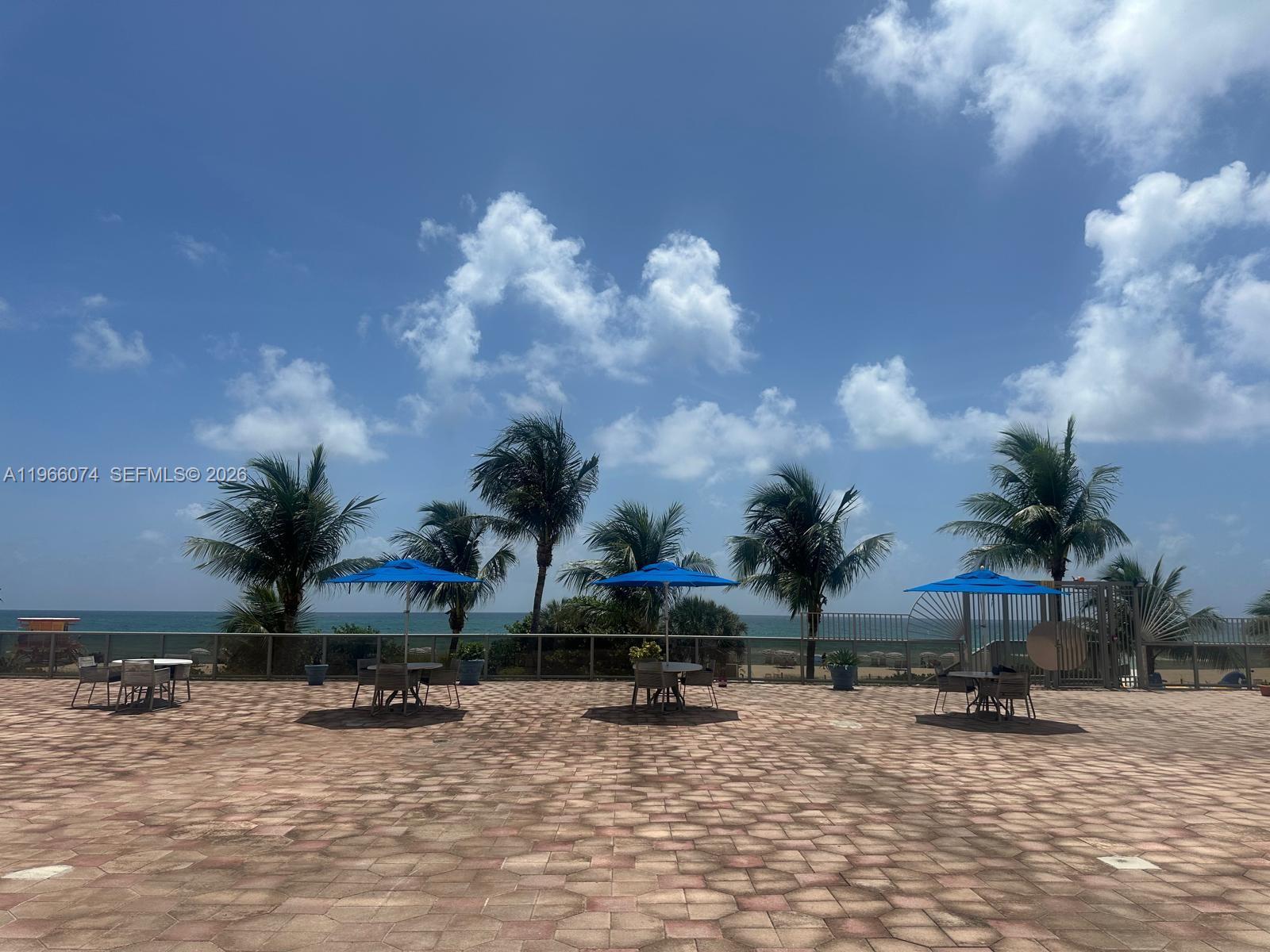 6039 Collins Ave #1625 Miami Beach, FL 33140