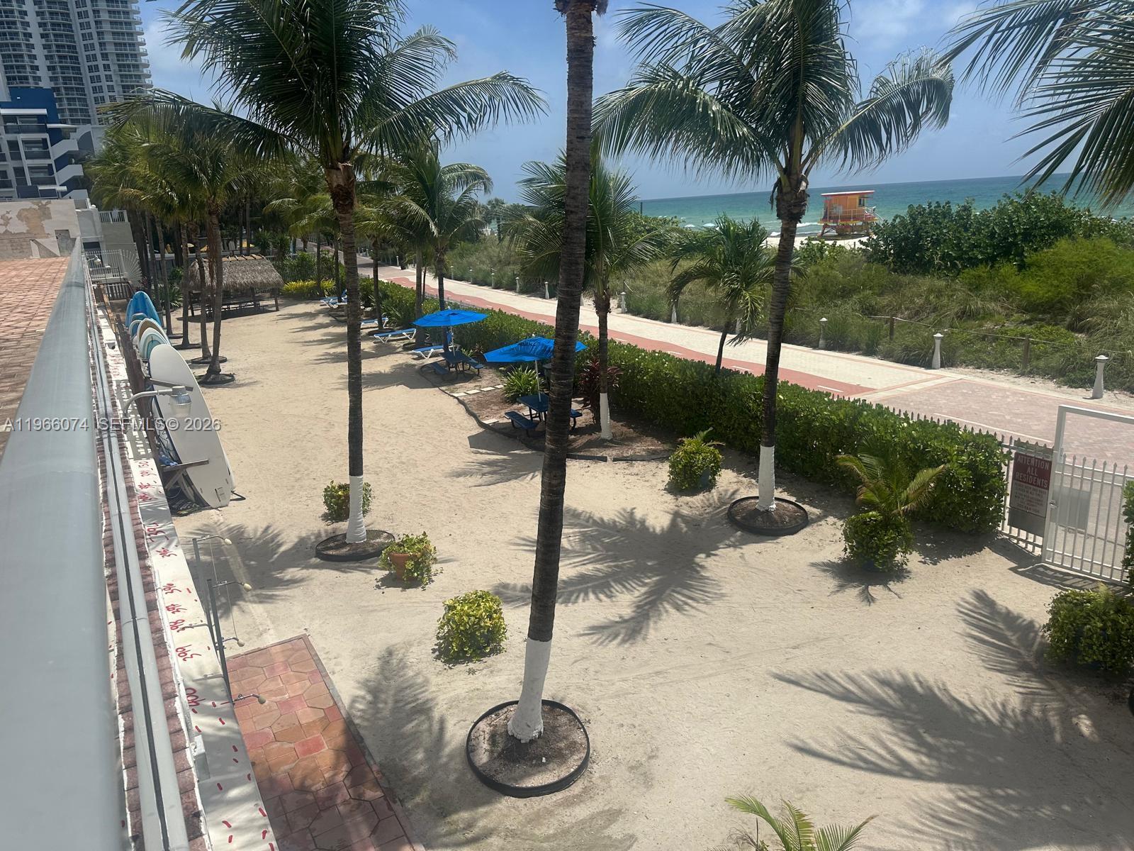 6039 Collins Ave #1625 Miami Beach, FL 33140