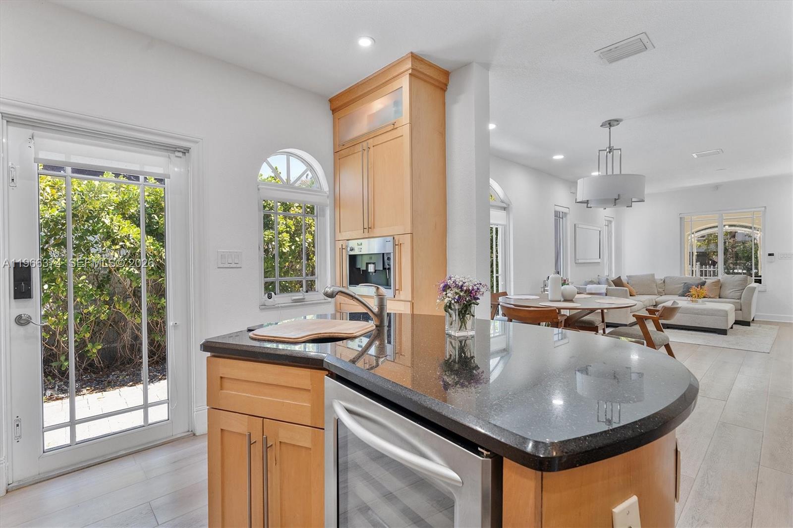 2231 SW 17th St Miami, FL 33145