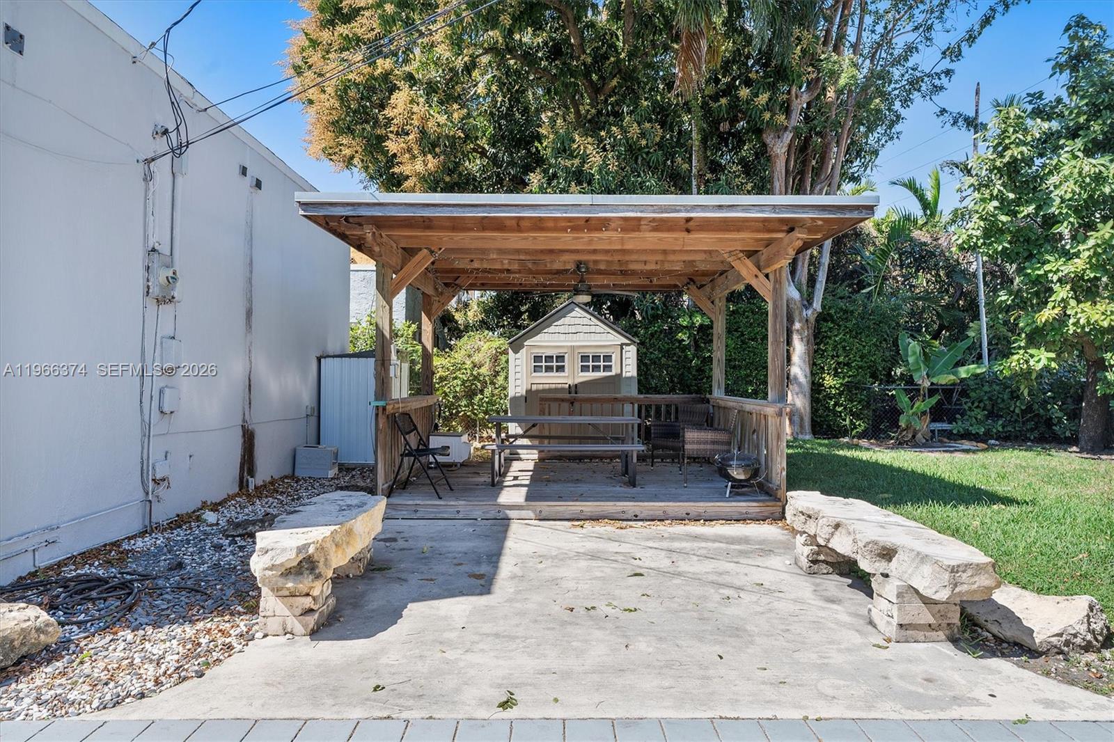 2231 SW 17th St Miami, FL 33145