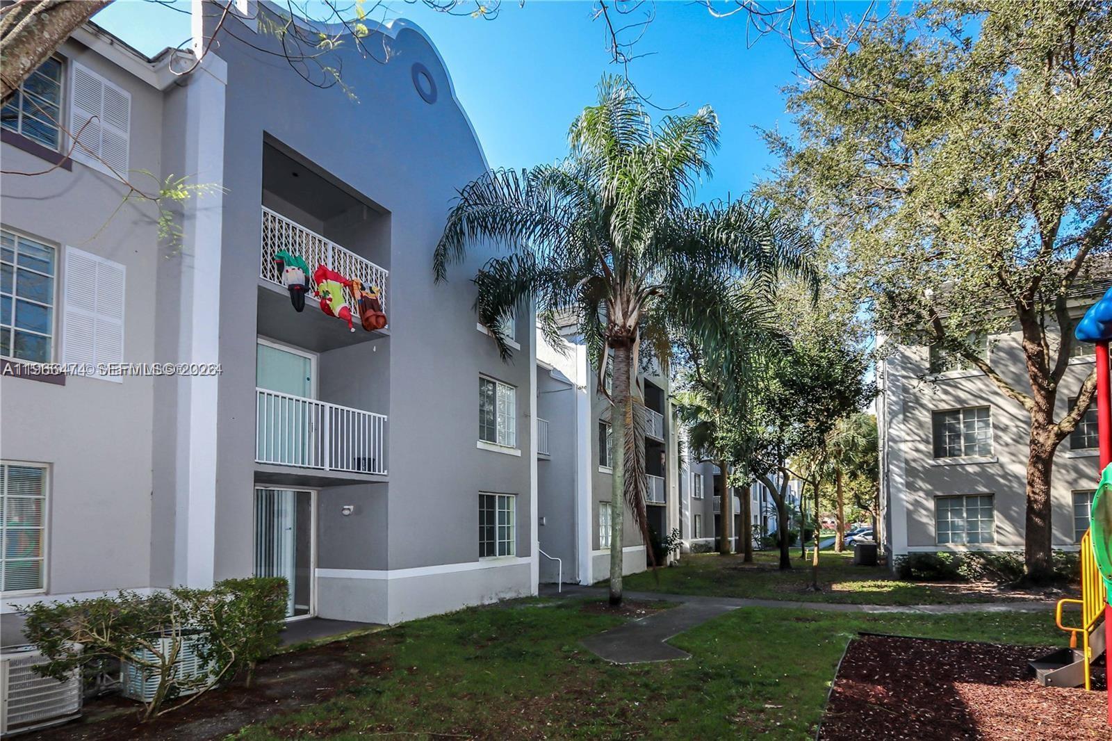 11133 SW 8th St #102 Pembroke Pines, FL 33025