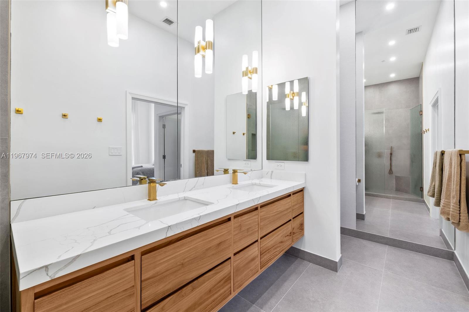 image Meridian Lofts12