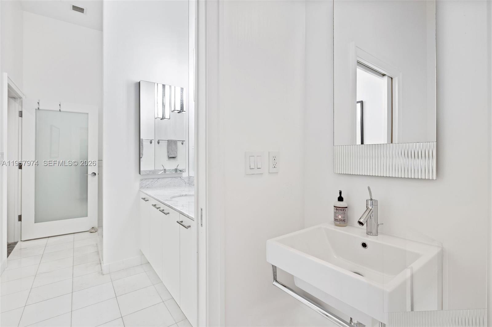 image Meridian Lofts28