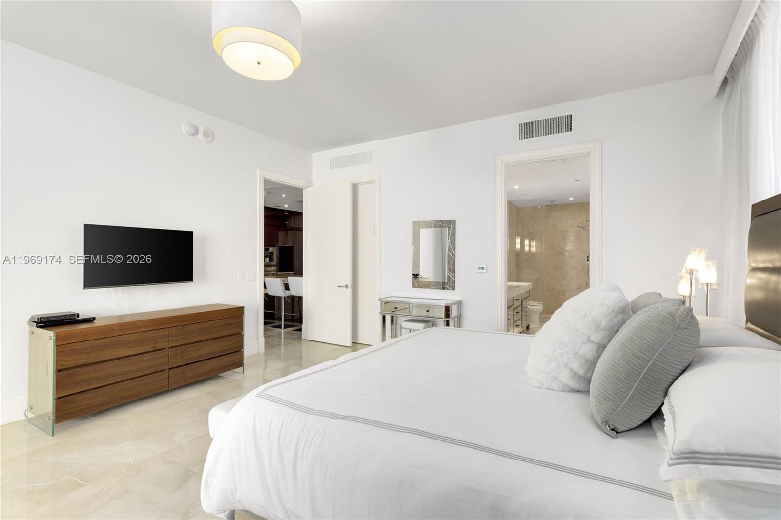 image St Regis Bal Harbour South11