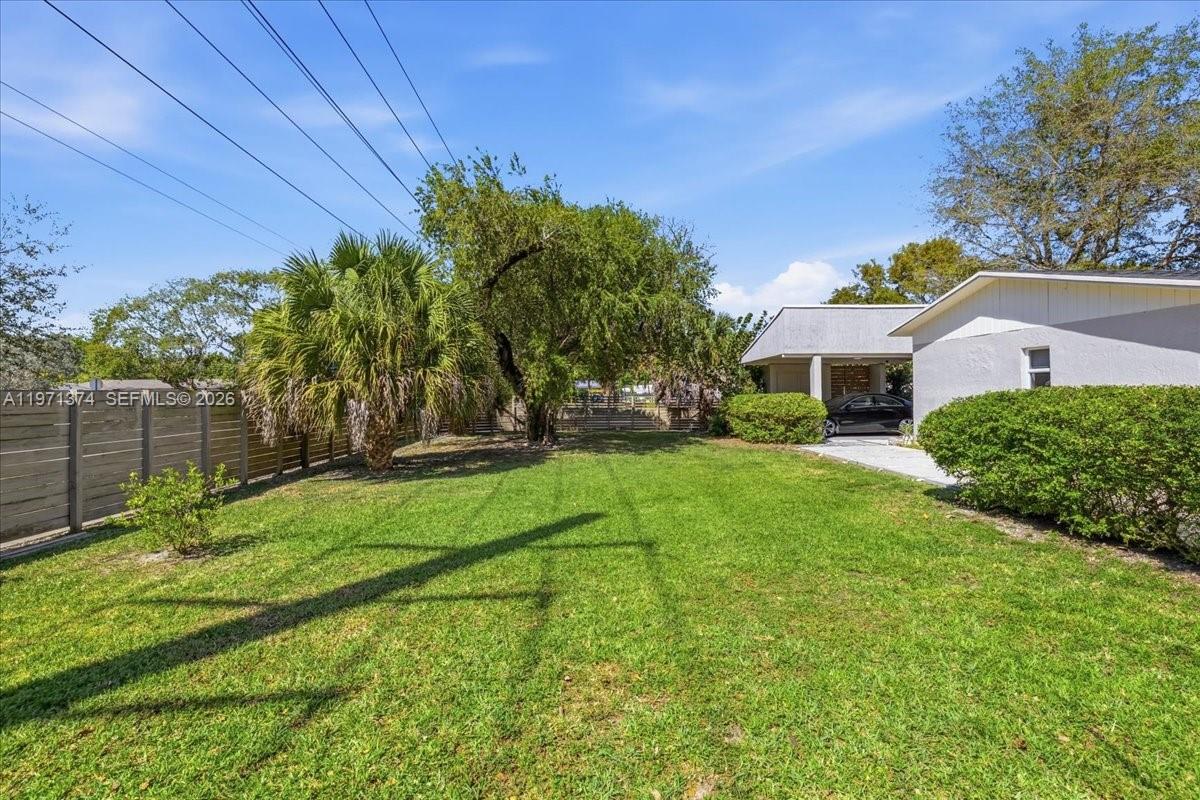 6140 SW 62nd St South Miami, FL 33143