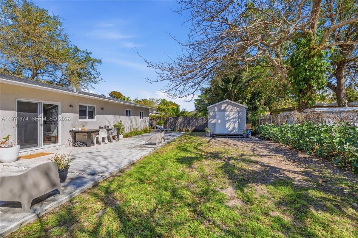 6140 SW 62nd St South Miami, FL 33143