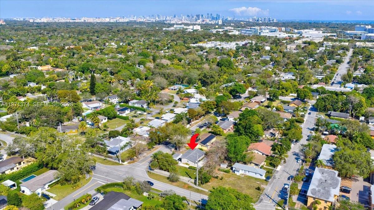 6140 SW 62nd St South Miami, FL 33143