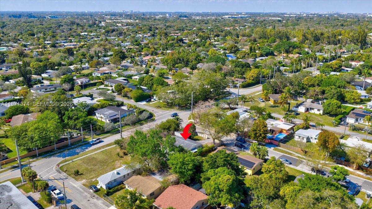 6140 SW 62nd St South Miami, FL 33143