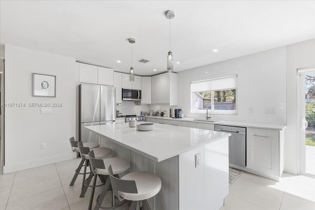 6140 SW 62nd St South Miami, FL 33143