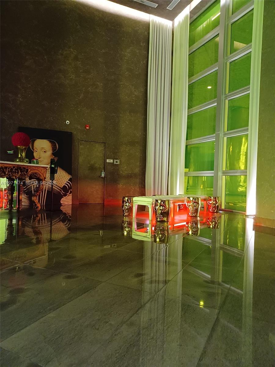 image Icon Brickell II13