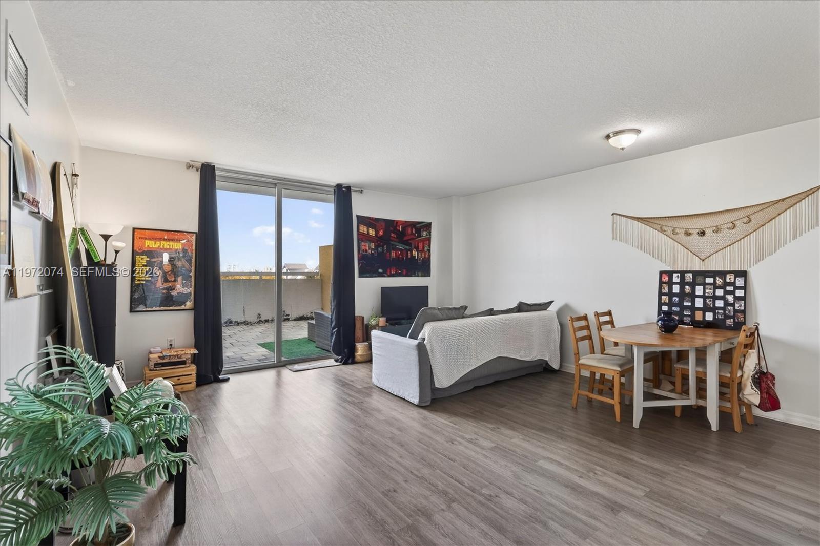 900 SW 8th St #505 Miami, FL 33130