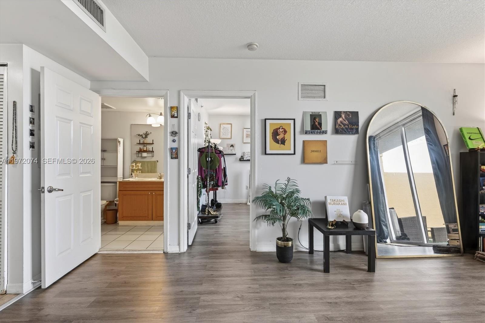 900 SW 8th St #505 Miami, FL 33130