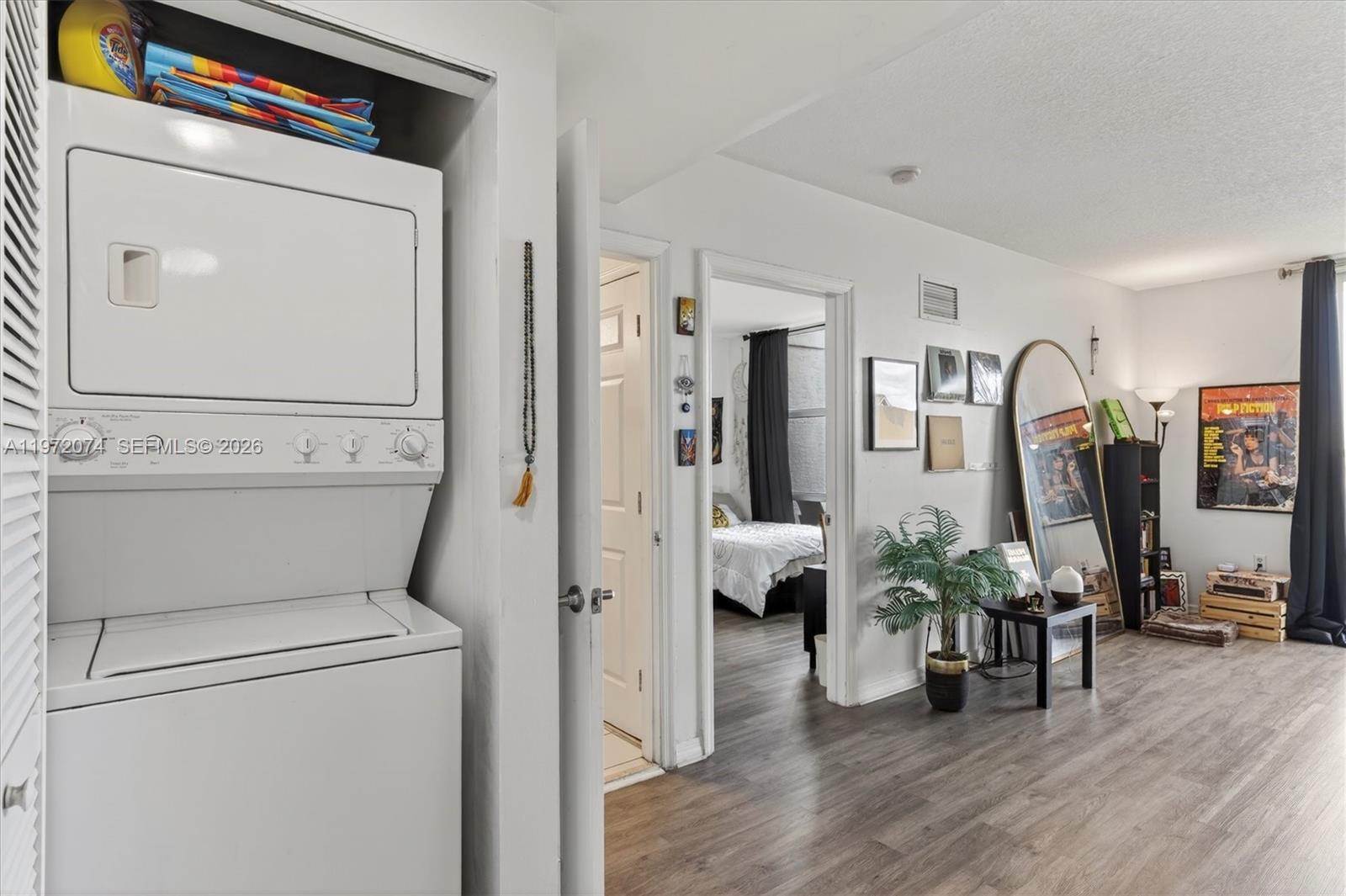 900 SW 8th St #505 Miami, FL 33130