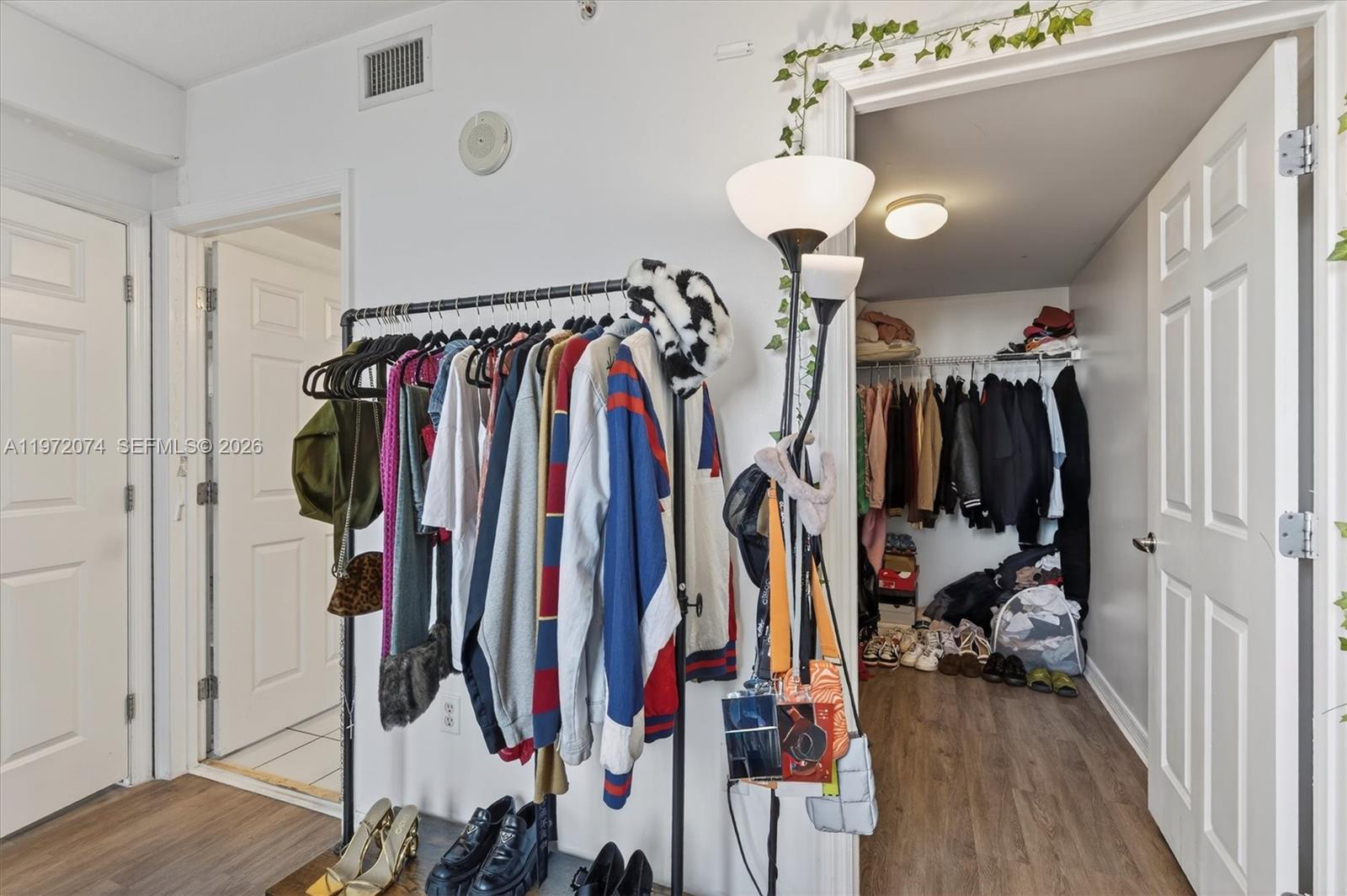 900 SW 8th St #505 Miami, FL 33130