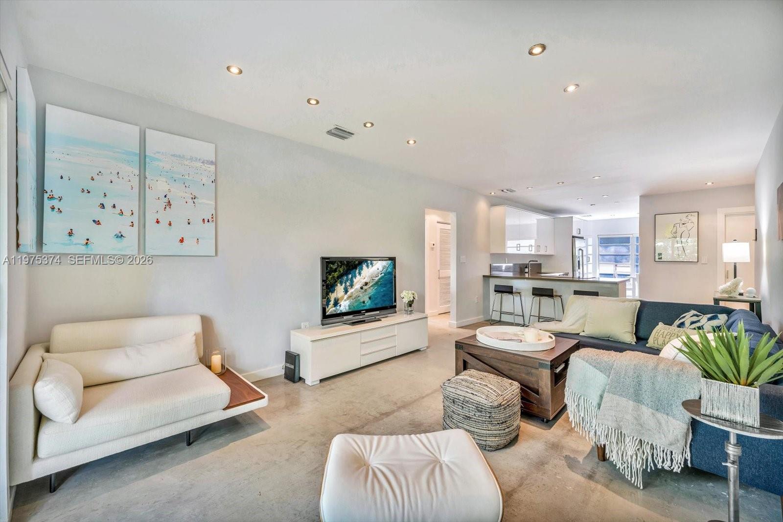 1821 Jefferson Ave #301