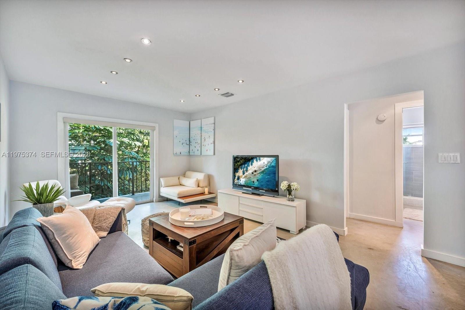 1821 Jefferson Ave #301 Miami Beach, FL 33139