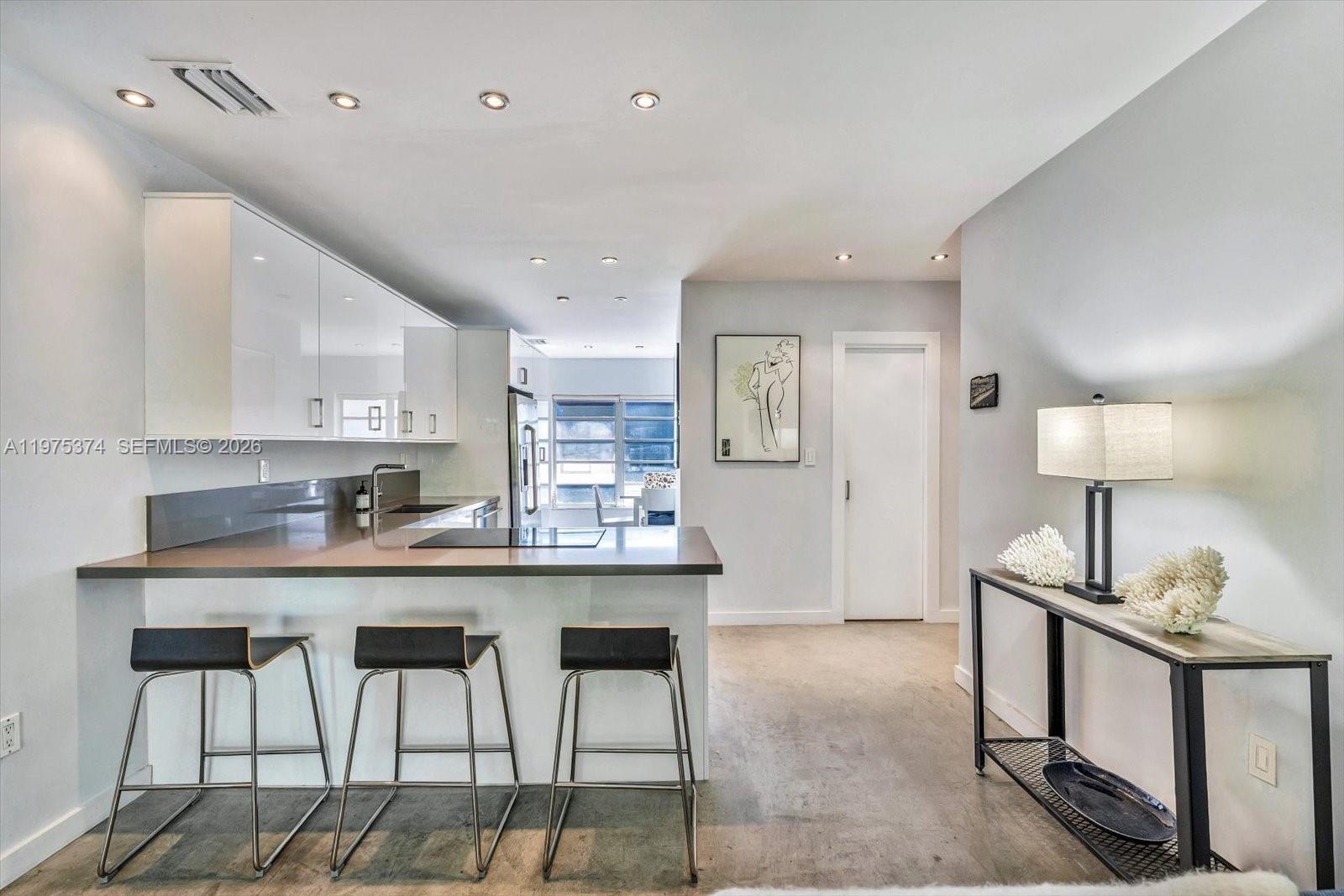 1821 Jefferson Ave #301 Miami Beach, FL 33139