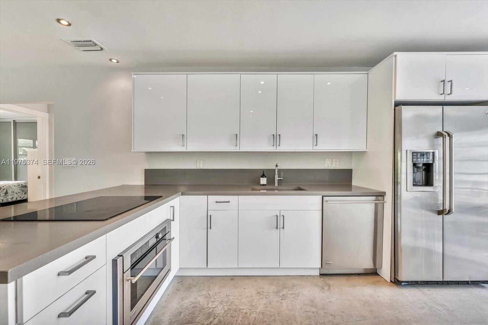 1821 Jefferson Ave #301 Miami Beach, FL 33139