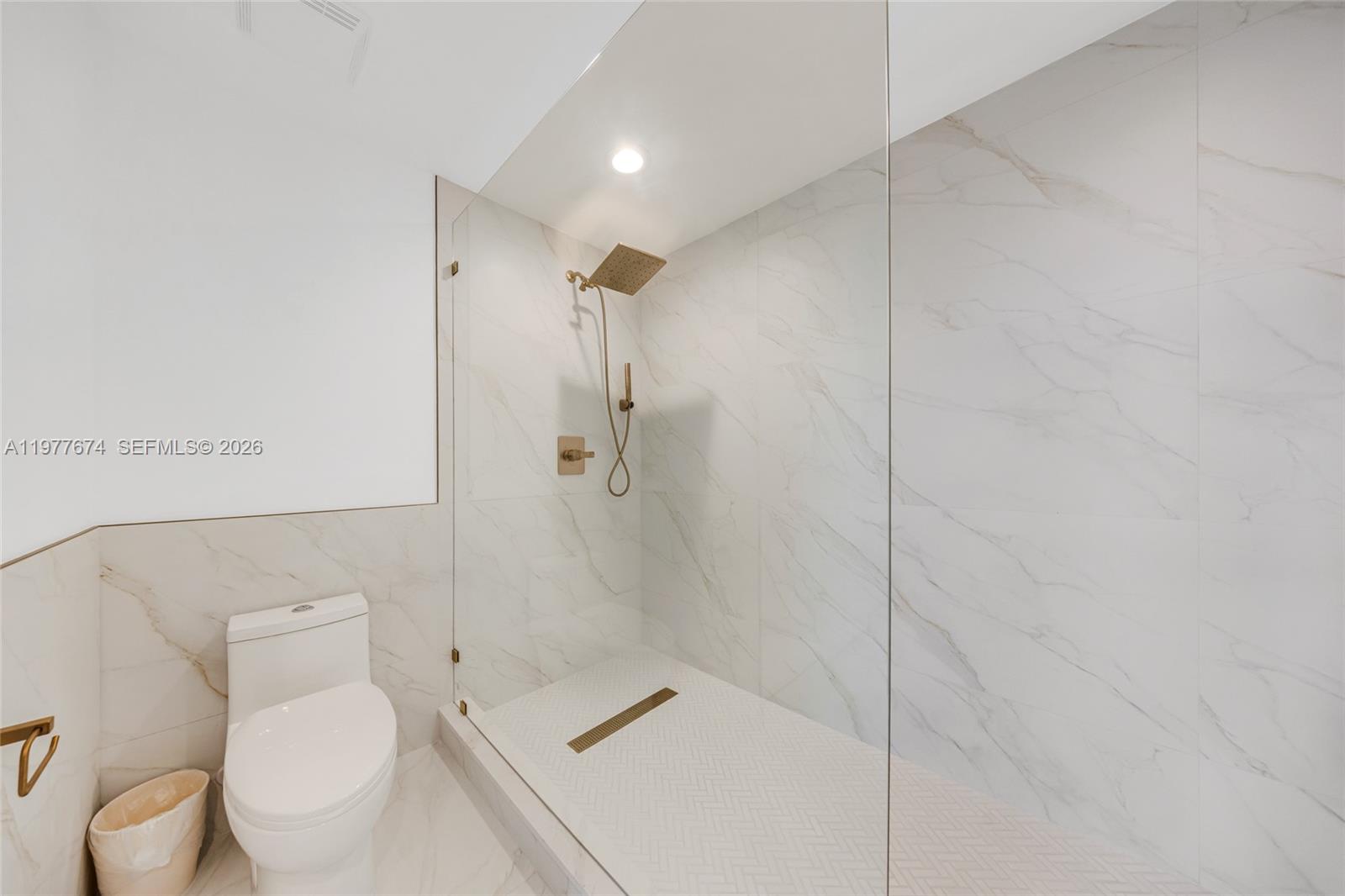 7910 Harbor Is Dr #901 North Bay Village, FL 33141