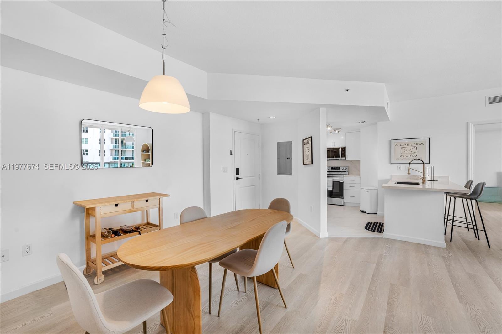 7910 Harbor Is Dr #901 North Bay Village, FL 33141