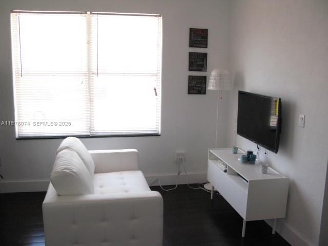 900 Jefferson Ave #4