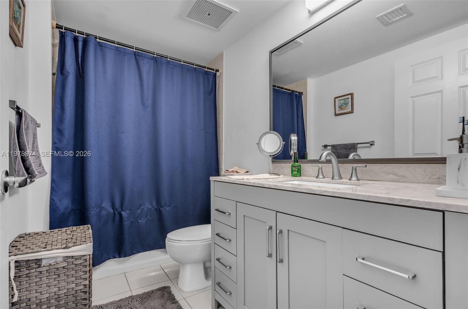 900 SW 8th St #1603 Miami, FL 33130