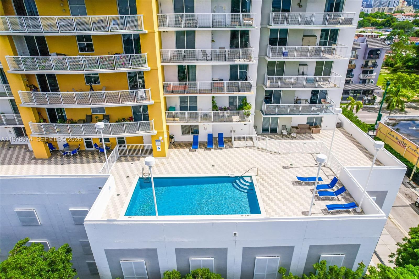 900 SW 8th St #1603 Miami, FL 33130