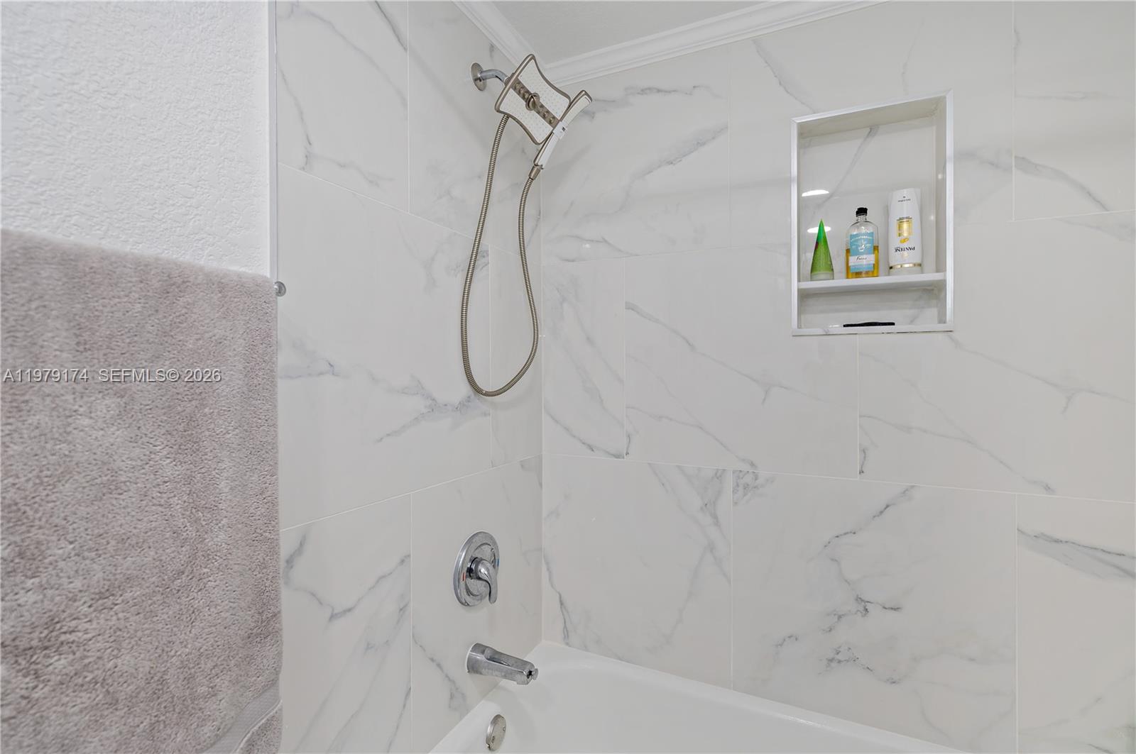 9046 NW 121st Ter #90 Hialeah Gardens, FL 33018