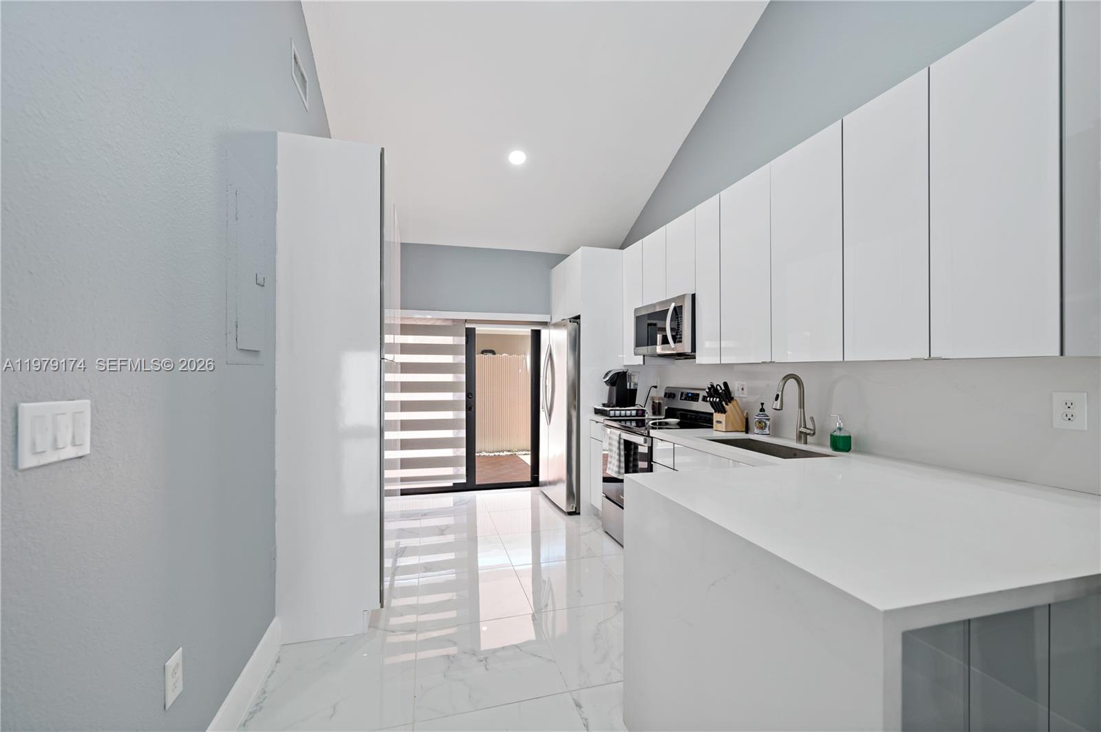 9046 NW 121st Ter #90 Hialeah Gardens, FL 33018