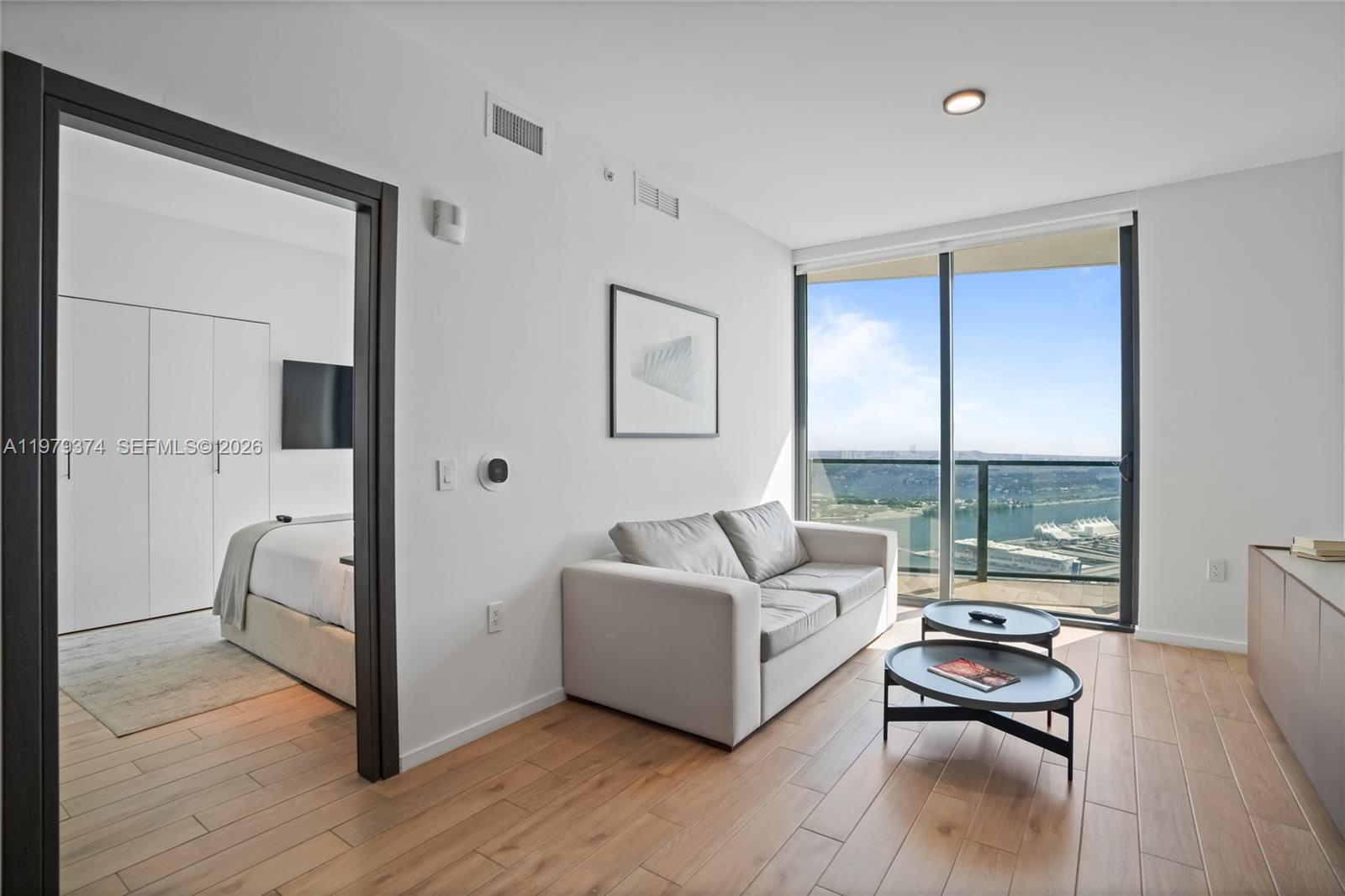 398 NE 5th St #4410 Miami, FL 33132