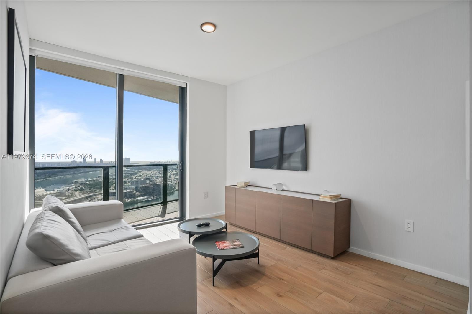 398 NE 5th St #4410 Miami, FL 33132