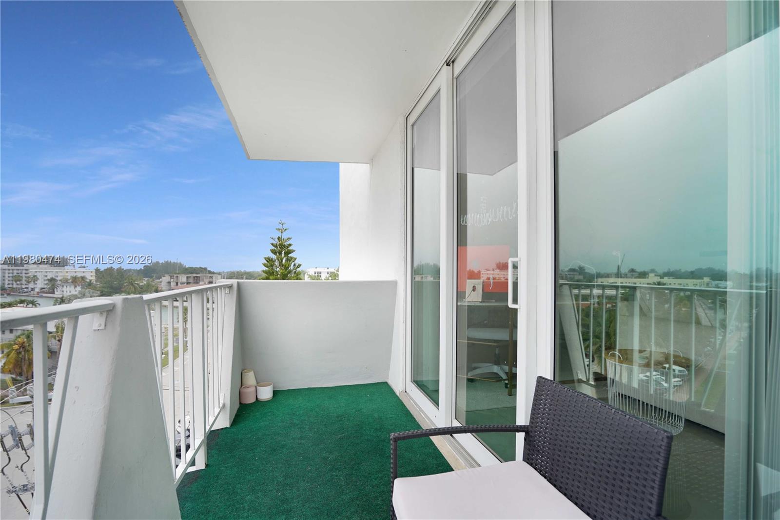 7133 Bay Dr #601 Miami Beach, FL 33141