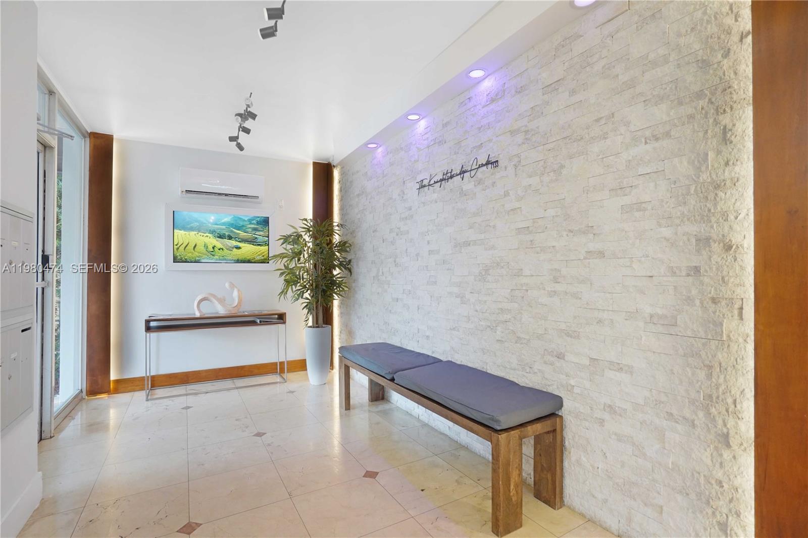 7133 Bay Dr #601 Miami Beach, FL 33141