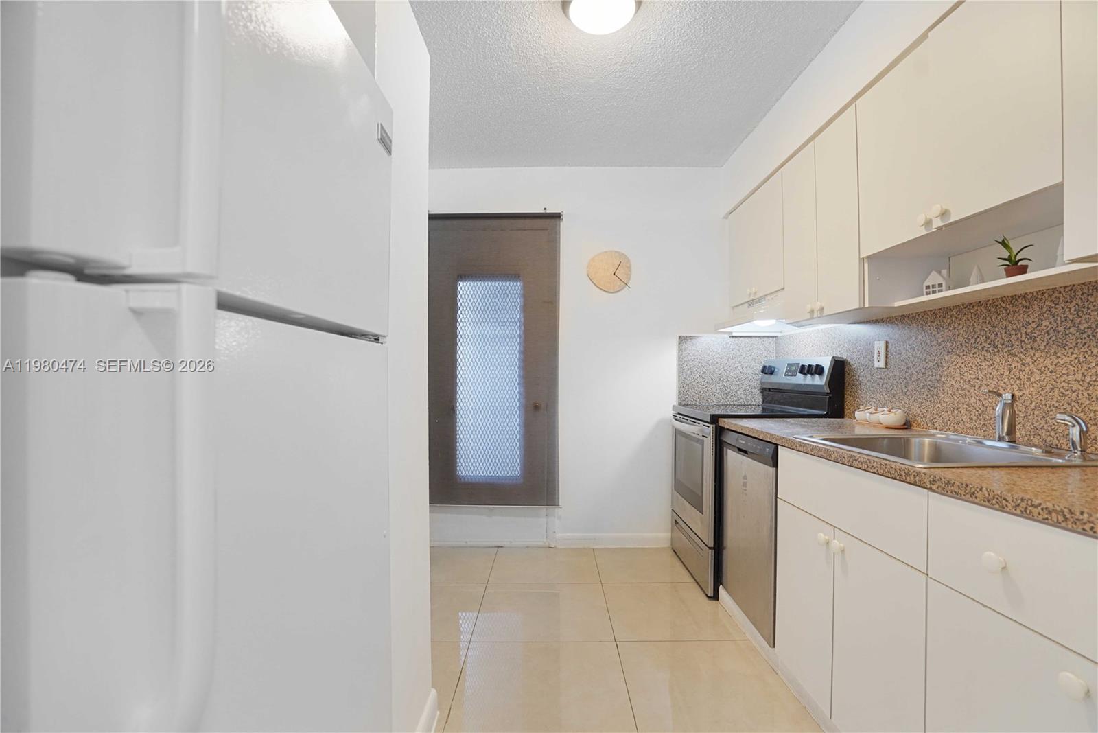 7133 Bay Dr #601 Miami Beach, FL 33141